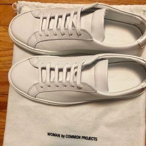 Size 10 Common Projects Achilles Low Style Shoe.